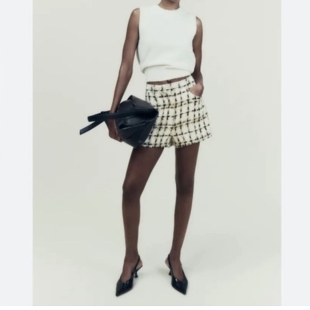 New Zara Highrise Plaid Tweed Cream, Beige & Black Shorts Size Extra Small - Picture 3 of 14